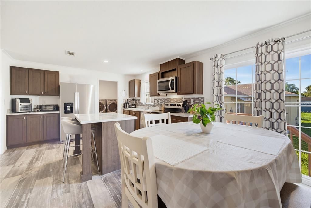 For Sale: $250,000 (3 beds, 2 baths, 1539 Square Feet)