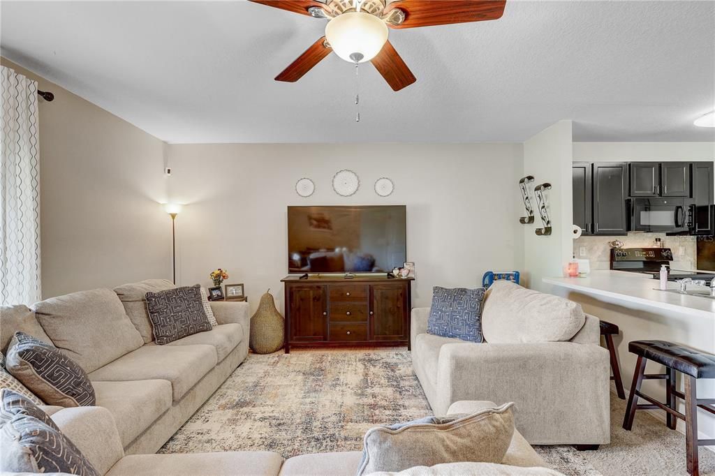 待售: $236,000 (3 贝兹, 2 浴室, 1478 平方英尺)
