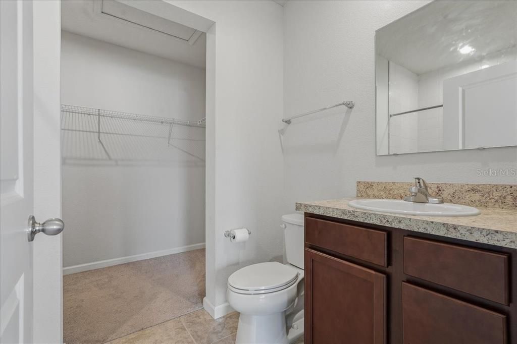 For Sale: $255,000 (3 beds, 2 baths, 1292 Square Feet)