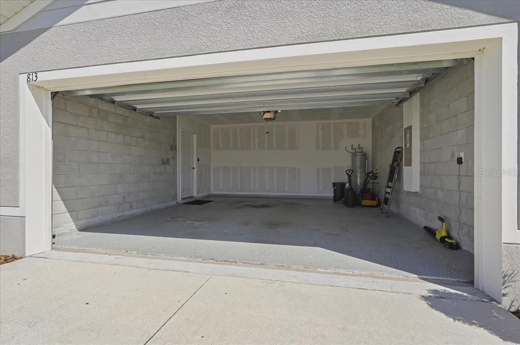 For Sale: $255,000 (3 beds, 2 baths, 1292 Square Feet)