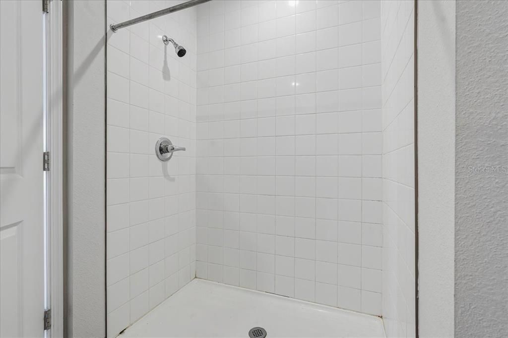 For Sale: $255,000 (3 beds, 2 baths, 1292 Square Feet)