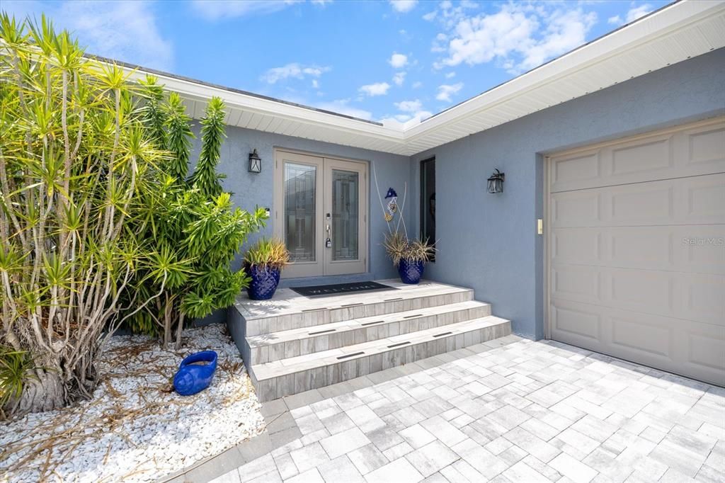 Activo con contrato: $645,900 (3 camas, 2 baños, 1717 Pies cuadrados)