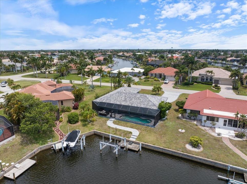Activo con contrato: $645,900 (3 camas, 2 baños, 1717 Pies cuadrados)