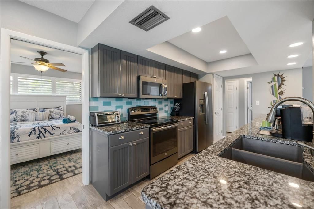 Activo con contrato: $645,900 (3 camas, 2 baños, 1717 Pies cuadrados)