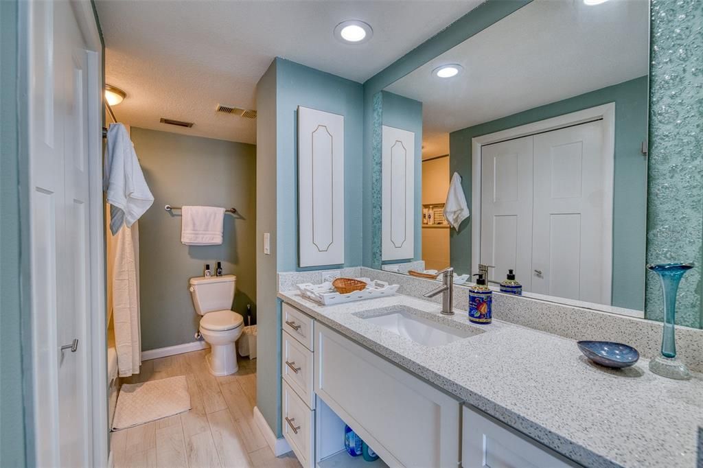 For Rent: $3,500 (2 beds, 2 baths, 1269 Square Feet)