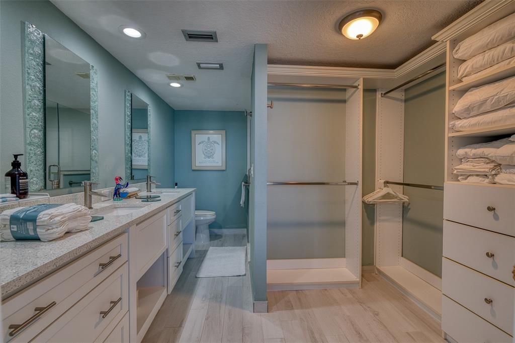 For Rent: $3,500 (2 beds, 2 baths, 1269 Square Feet)