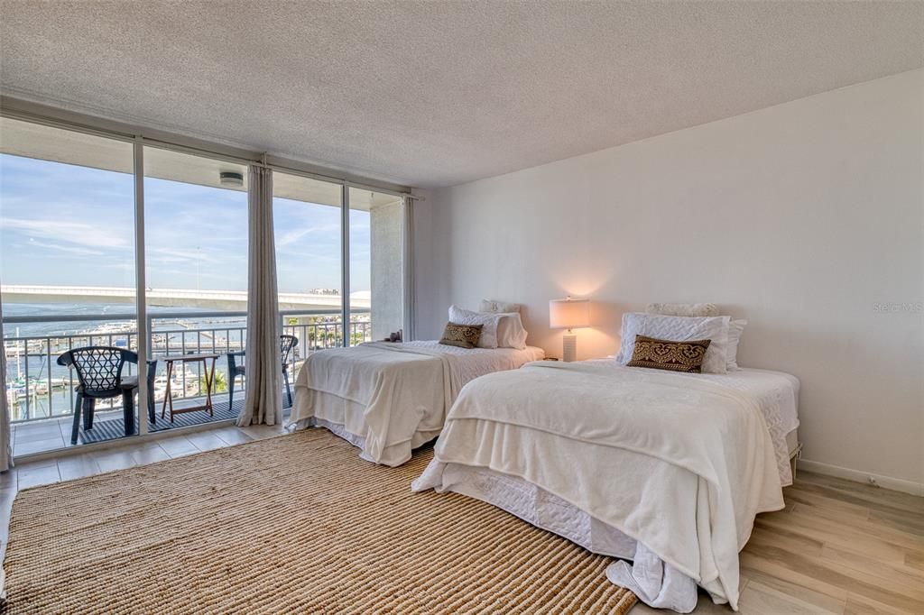 For Rent: $3,500 (2 beds, 2 baths, 1269 Square Feet)