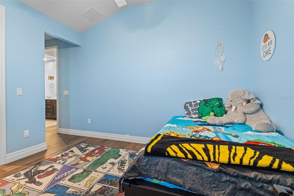For Sale: $819,900 (4 beds, 2 baths, 2970 Square Feet)