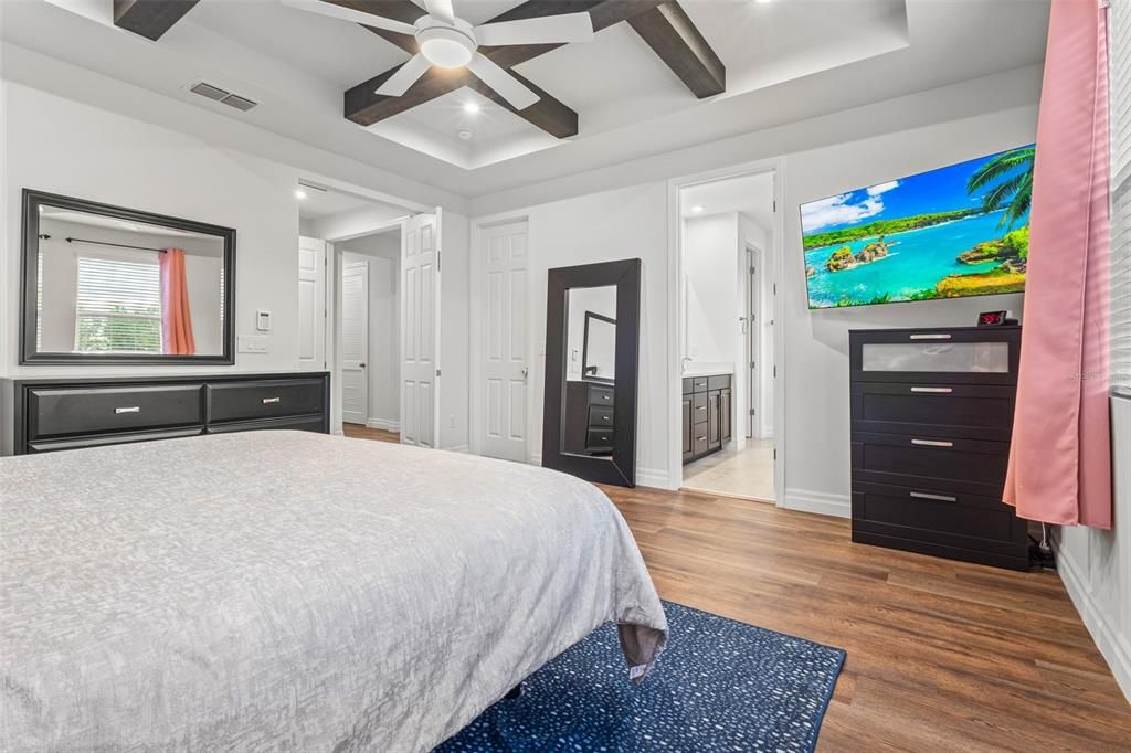 For Sale: $819,900 (4 beds, 2 baths, 2970 Square Feet)