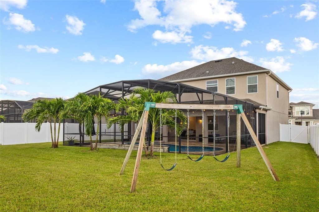 For Sale: $819,900 (4 beds, 2 baths, 2970 Square Feet)