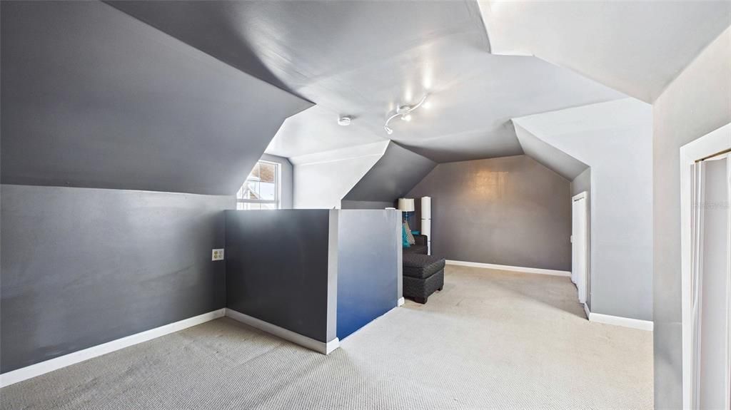 В аренду: $3,800 (4 спален, 2 ванн, 1710 Квадратных фут)