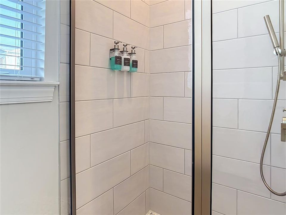For Rent: $6,500 (4 beds, 3 baths, 1867 Square Feet)