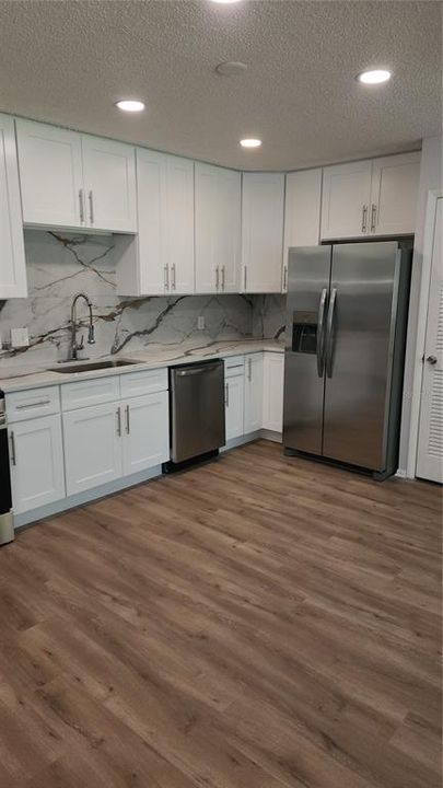 For Sale: $295,000 (2 beds, 2 baths, 1740 Square Feet)