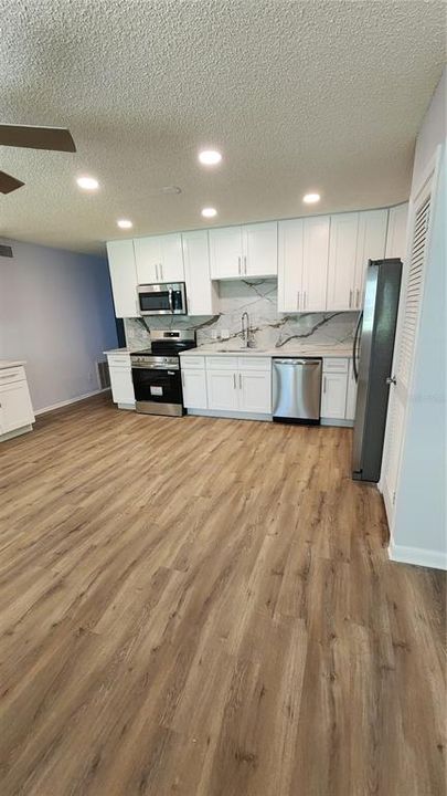 For Sale: $295,000 (2 beds, 2 baths, 1740 Square Feet)
