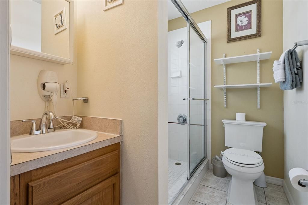 For Sale: $995,000 (8 beds, 7 baths, 3795 Square Feet)