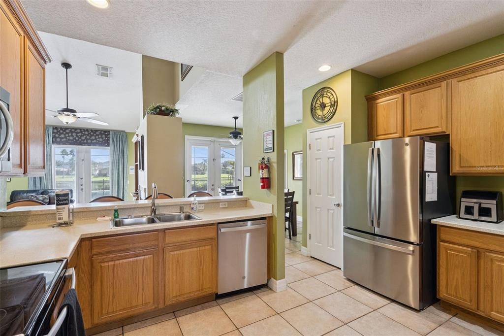 For Sale: $995,000 (8 beds, 7 baths, 3795 Square Feet)