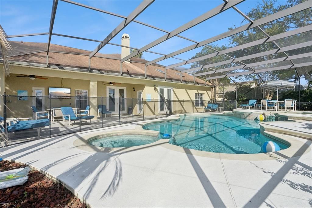 For Sale: $995,000 (8 beds, 7 baths, 3795 Square Feet)