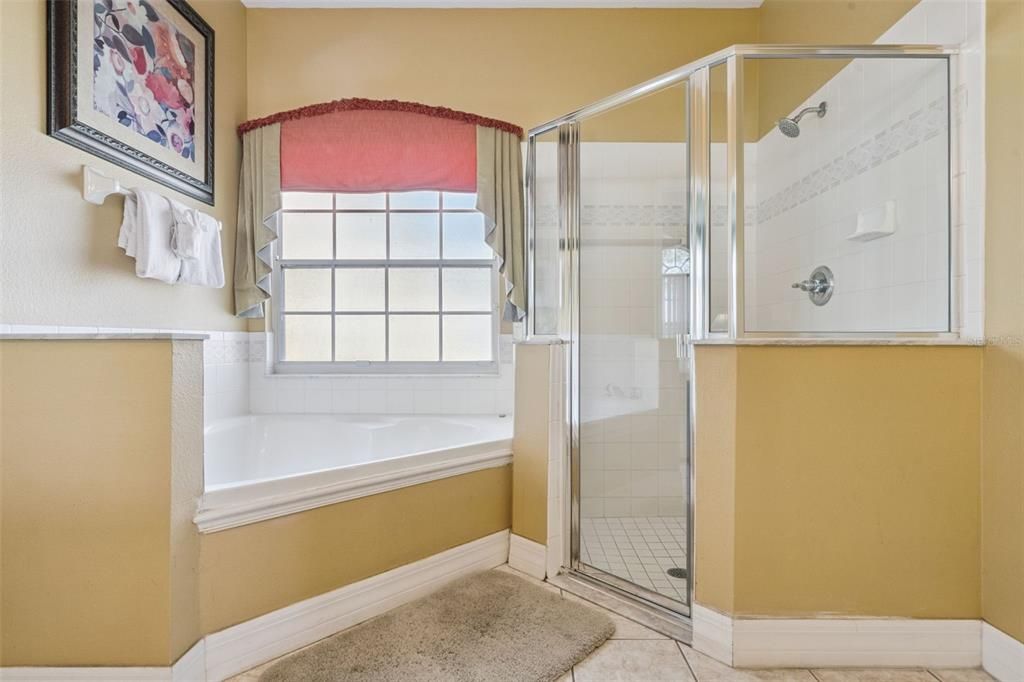 For Sale: $995,000 (8 beds, 7 baths, 3795 Square Feet)