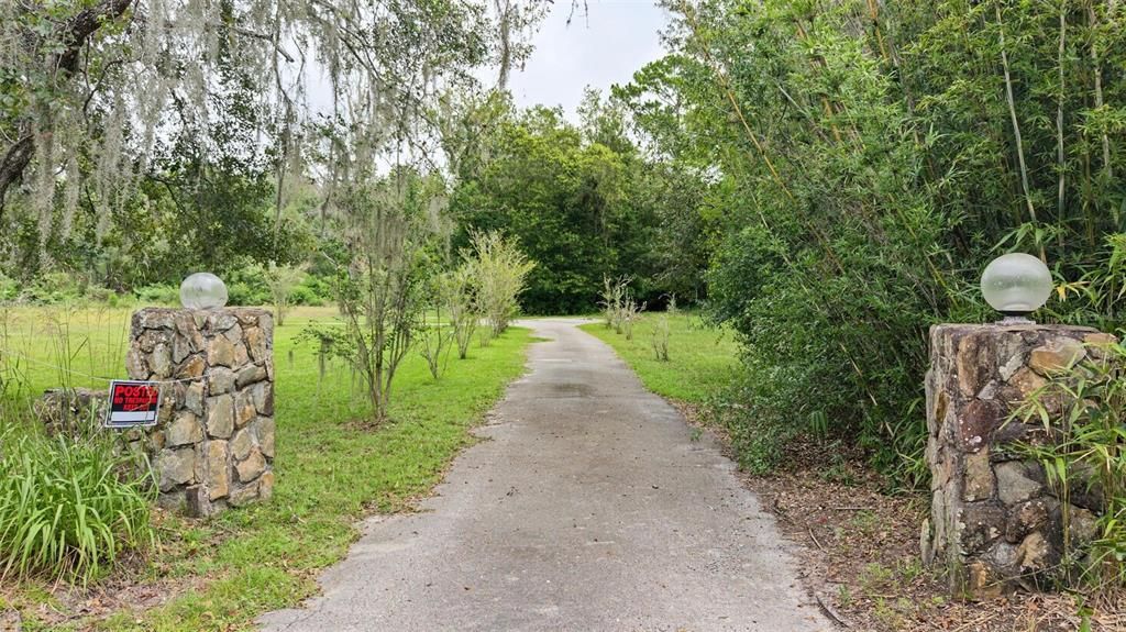 待售: $250,000 (4.60 acres)