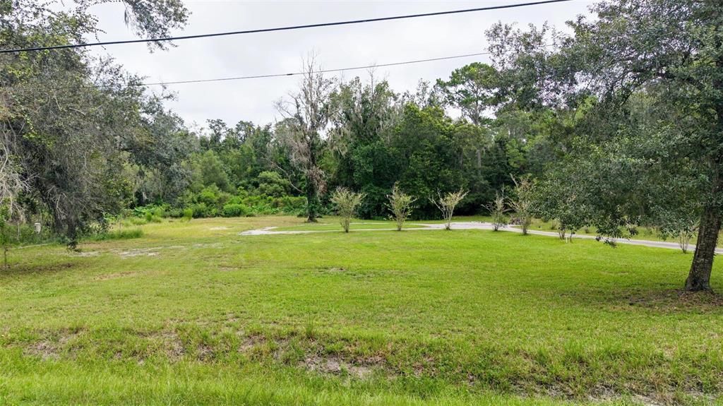 待售: $250,000 (4.60 acres)