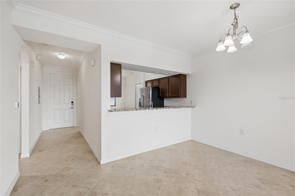 En Venta: $279,900 (2 camas, 2 baños, 1121 Pies cuadrados)