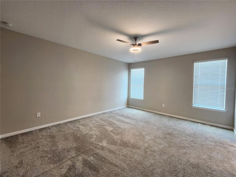 В аренду: $2,900 (4 спален, 2 ванн, 2204 Квадратных фут)