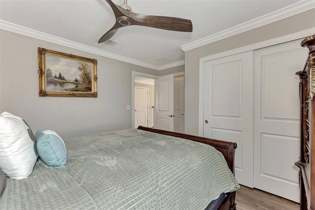 For Sale: $1,399,900 (4 beds, 4 baths, 3884 Square Feet)