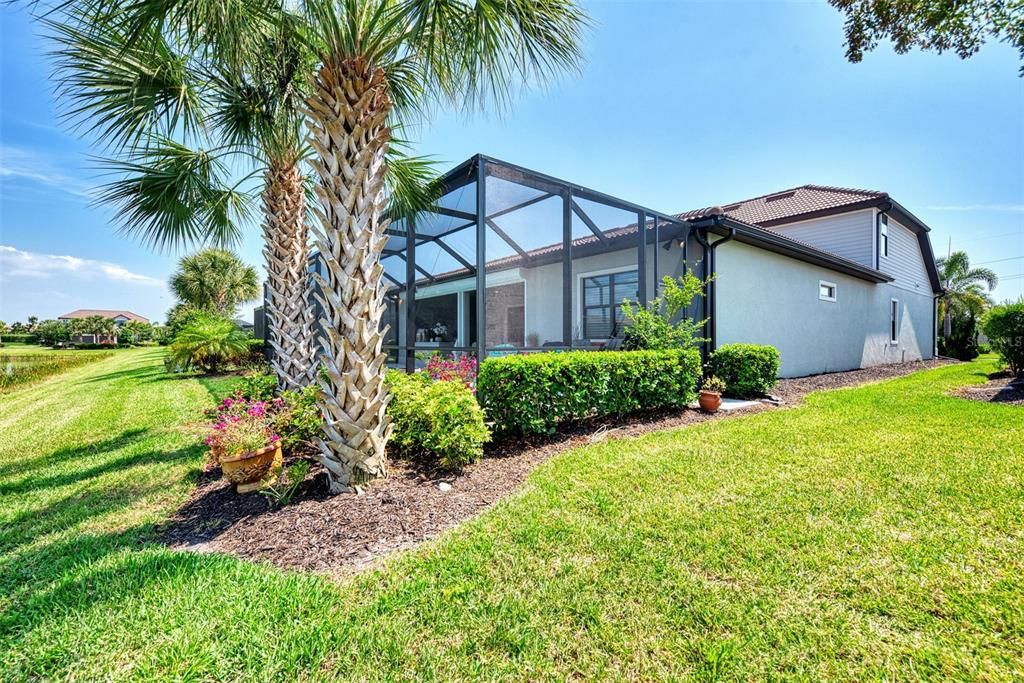 For Sale: $1,399,900 (4 beds, 4 baths, 3884 Square Feet)