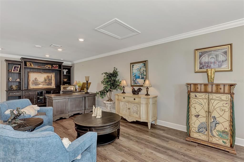 For Sale: $1,399,900 (4 beds, 4 baths, 3884 Square Feet)