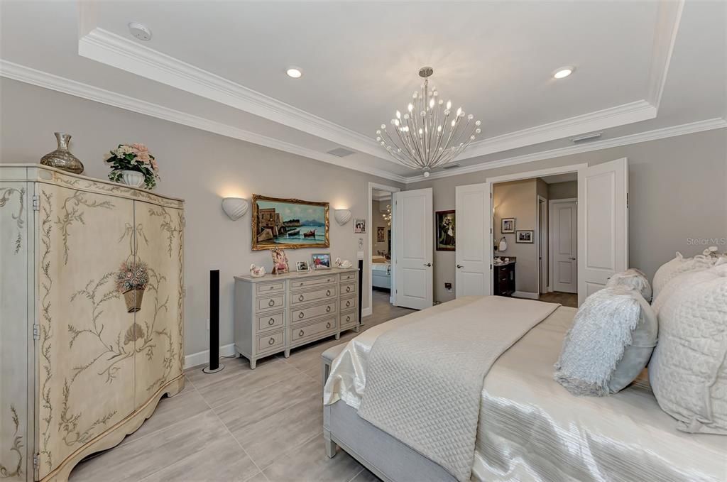 For Sale: $1,399,900 (4 beds, 4 baths, 3884 Square Feet)