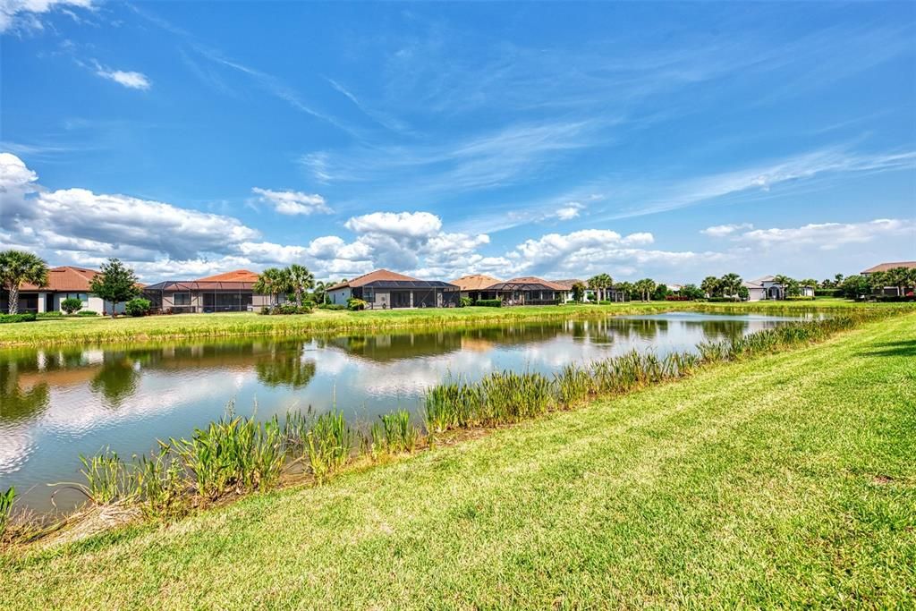 For Sale: $1,399,900 (4 beds, 4 baths, 3884 Square Feet)