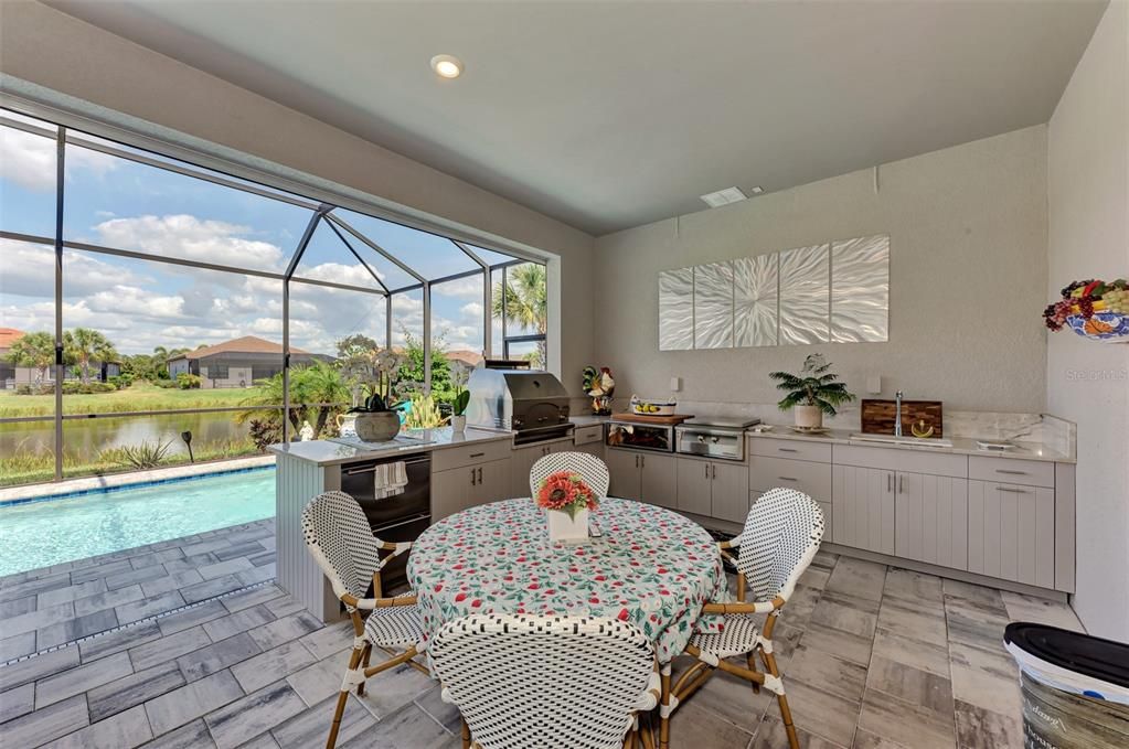 For Sale: $1,399,900 (4 beds, 4 baths, 3884 Square Feet)