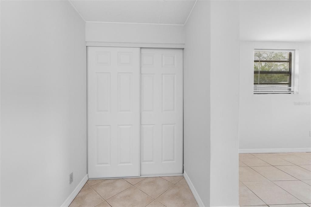 На продажу: $319,000 (5 спален, 2 ванн, 1531 Квадратных фут)