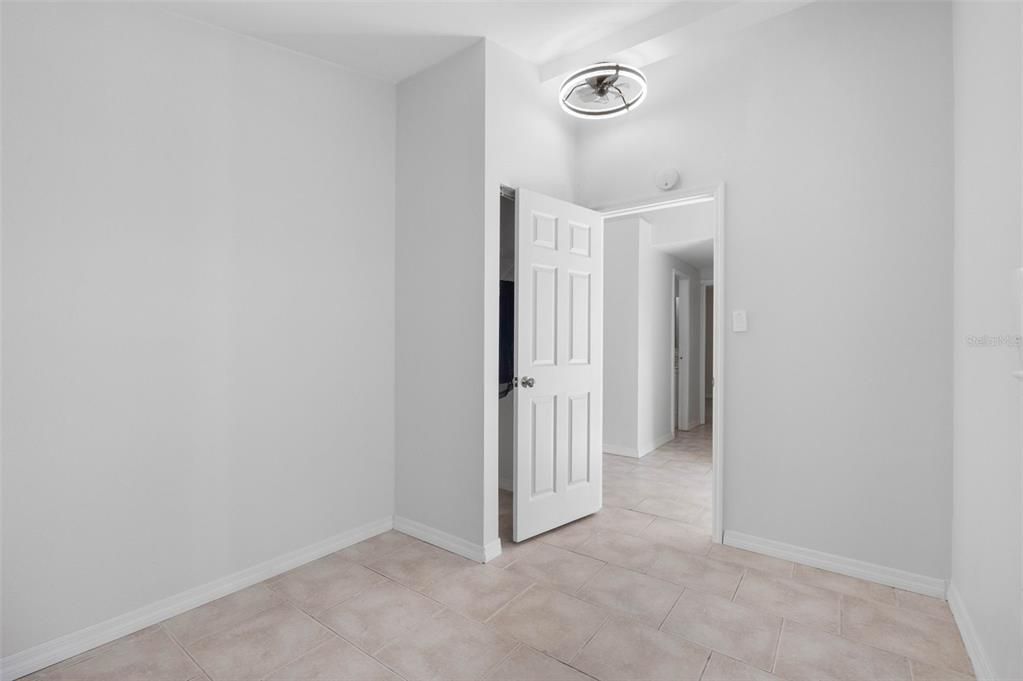 На продажу: $319,000 (5 спален, 2 ванн, 1531 Квадратных фут)