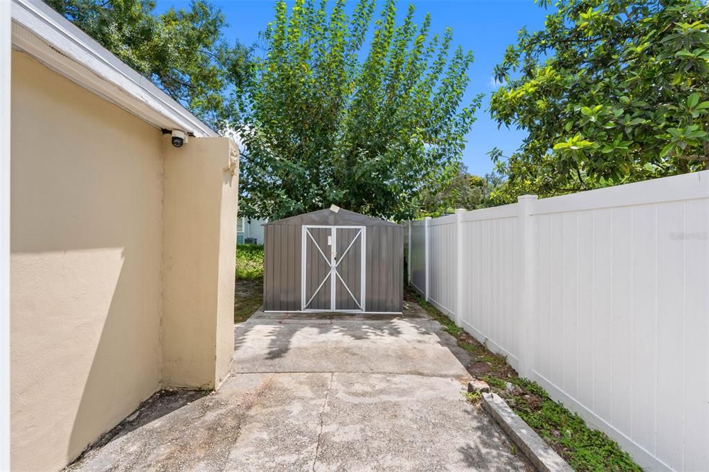 На продажу: $319,000 (5 спален, 2 ванн, 1531 Квадратных фут)