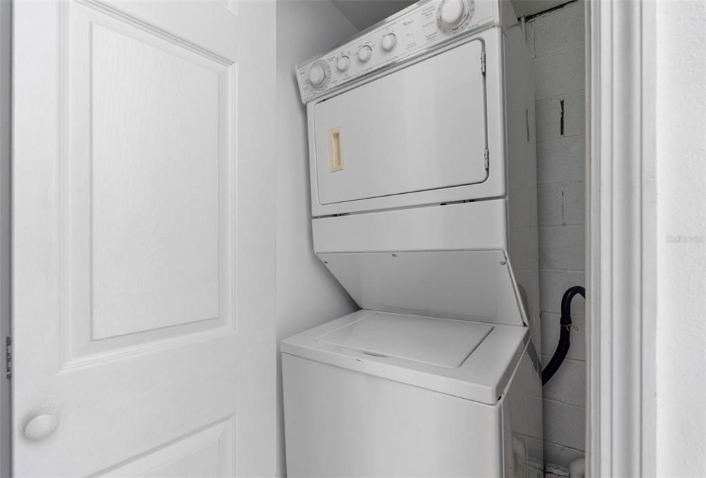 На продажу: $319,000 (5 спален, 2 ванн, 1531 Квадратных фут)