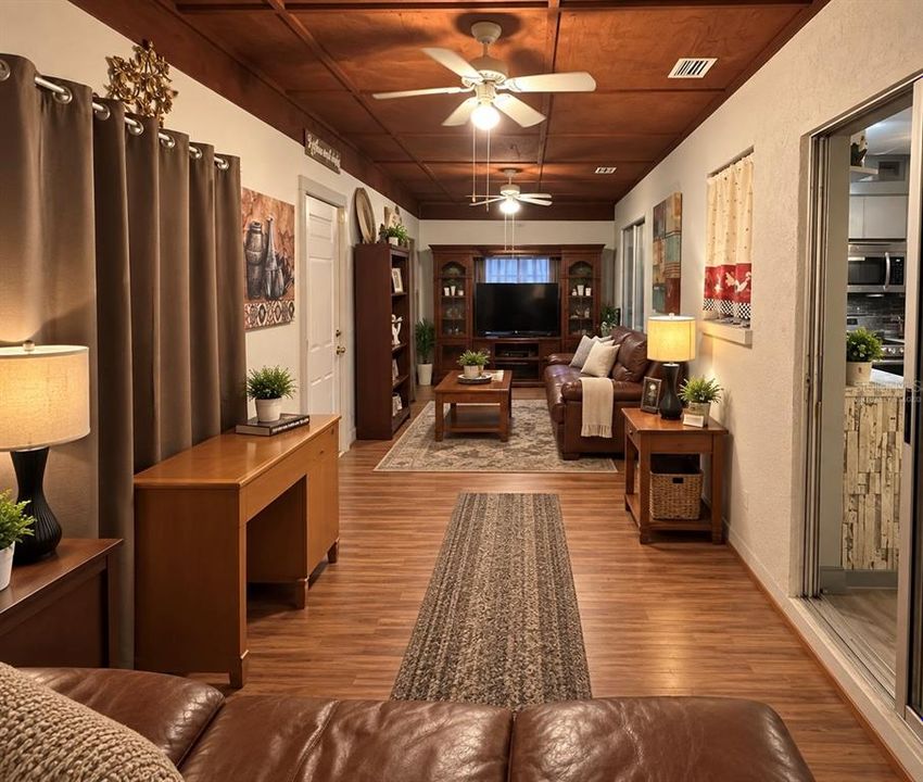 For Sale: $500,000 (3 beds, 2 baths, 1971 Square Feet)