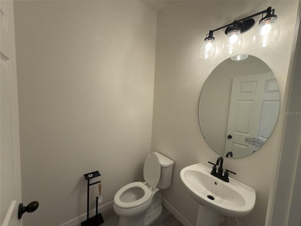 В аренду: $2,300 (3 спален, 2 ванн, 2112 Квадратных фут)