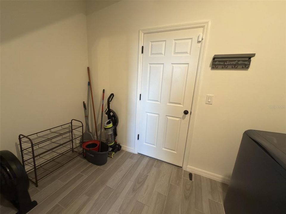 В аренду: $2,300 (3 спален, 2 ванн, 2112 Квадратных фут)
