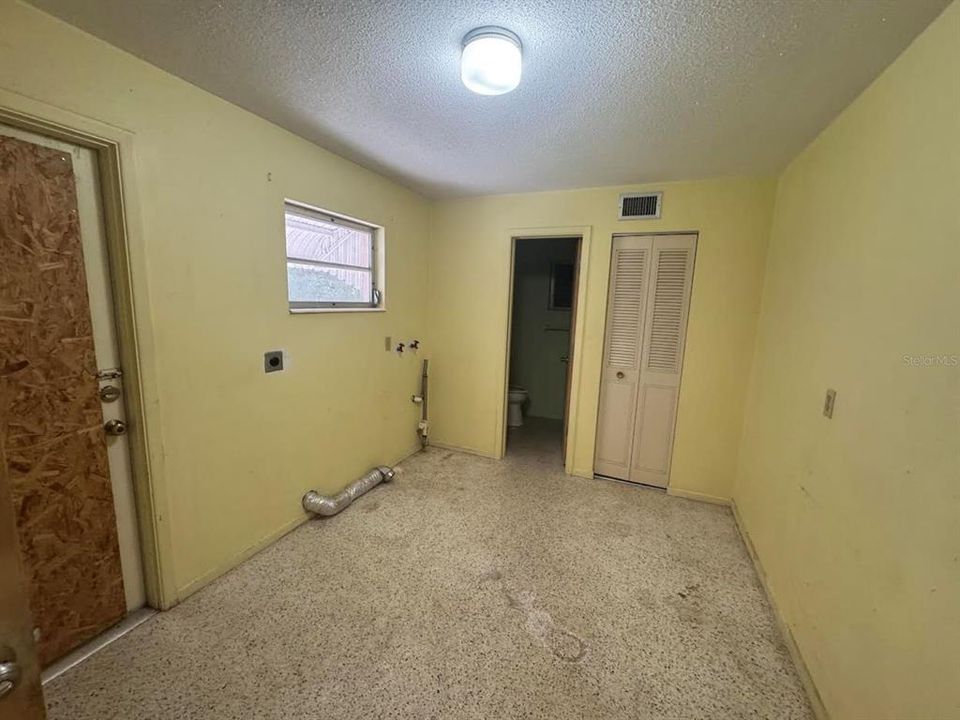 For Sale: $168,000 (2 beds, 2 baths, 1260 Square Feet)