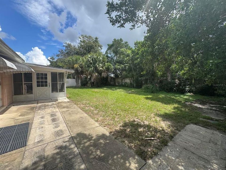 For Sale: $168,000 (2 beds, 2 baths, 1260 Square Feet)