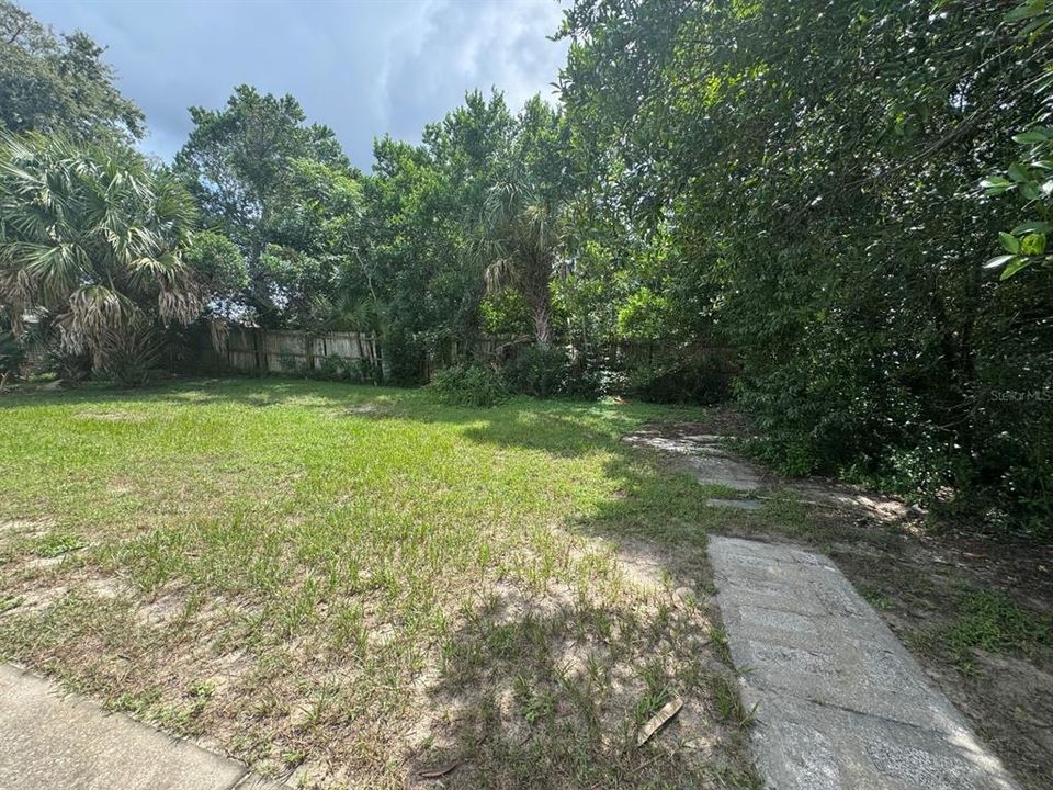 For Sale: $168,000 (2 beds, 2 baths, 1260 Square Feet)