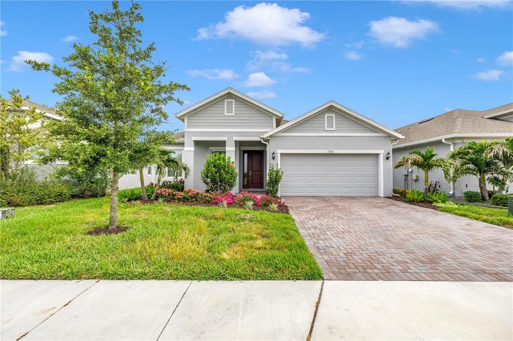 For Sale: $459,900 (3 beds, 2 baths, 1966 Square Feet)