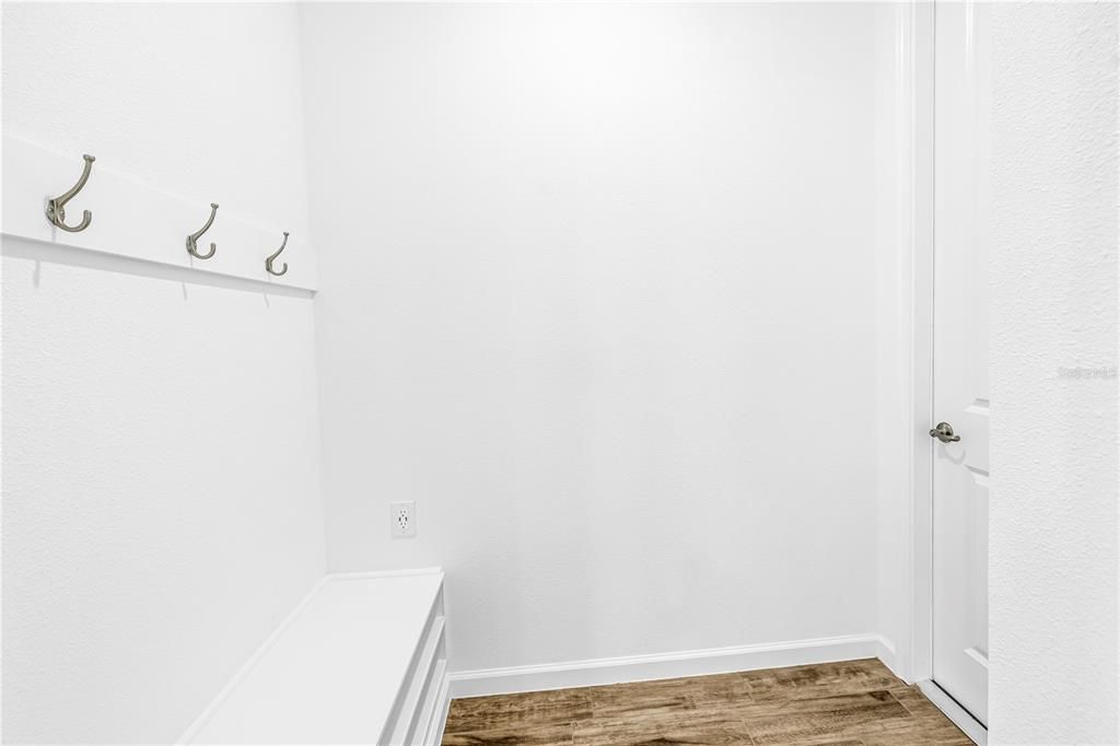 For Sale: $459,900 (3 beds, 2 baths, 1966 Square Feet)