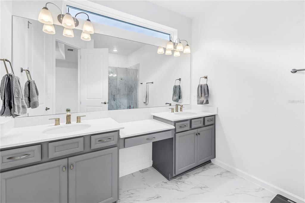 For Sale: $459,900 (3 beds, 2 baths, 1966 Square Feet)