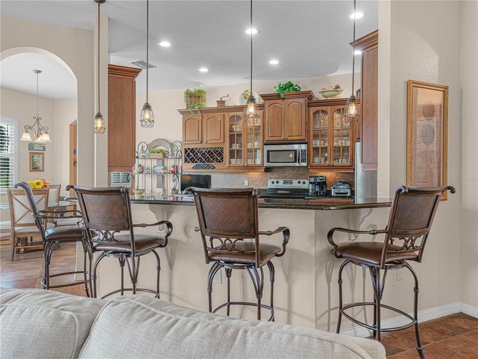 For Sale: $449,900 (3 beds, 2 baths, 2354 Square Feet)