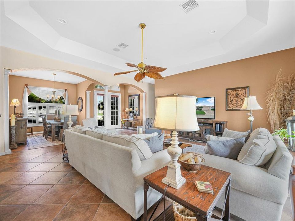 For Sale: $449,900 (3 beds, 2 baths, 2354 Square Feet)
