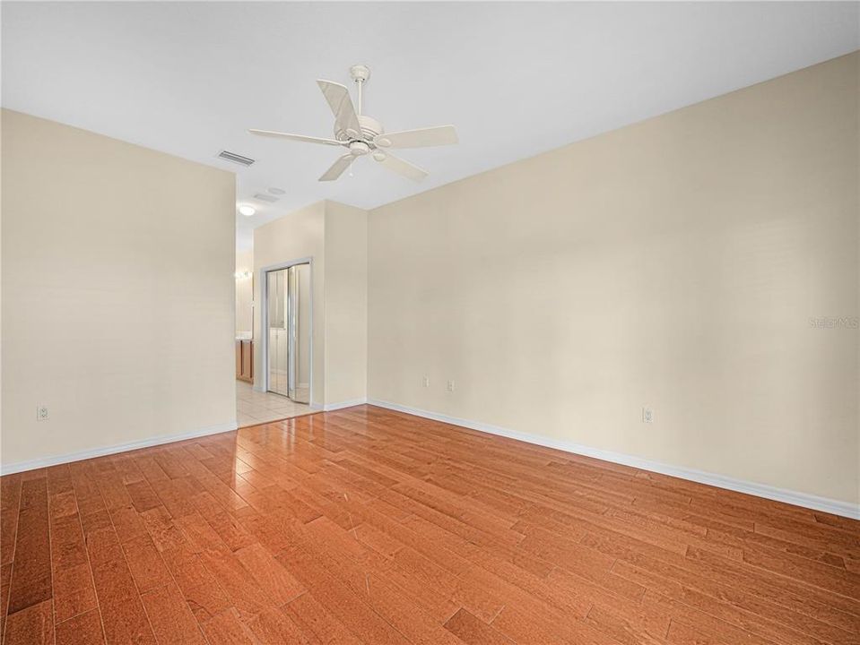 For Sale: $369,000 (3 beds, 2 baths, 1672 Square Feet)