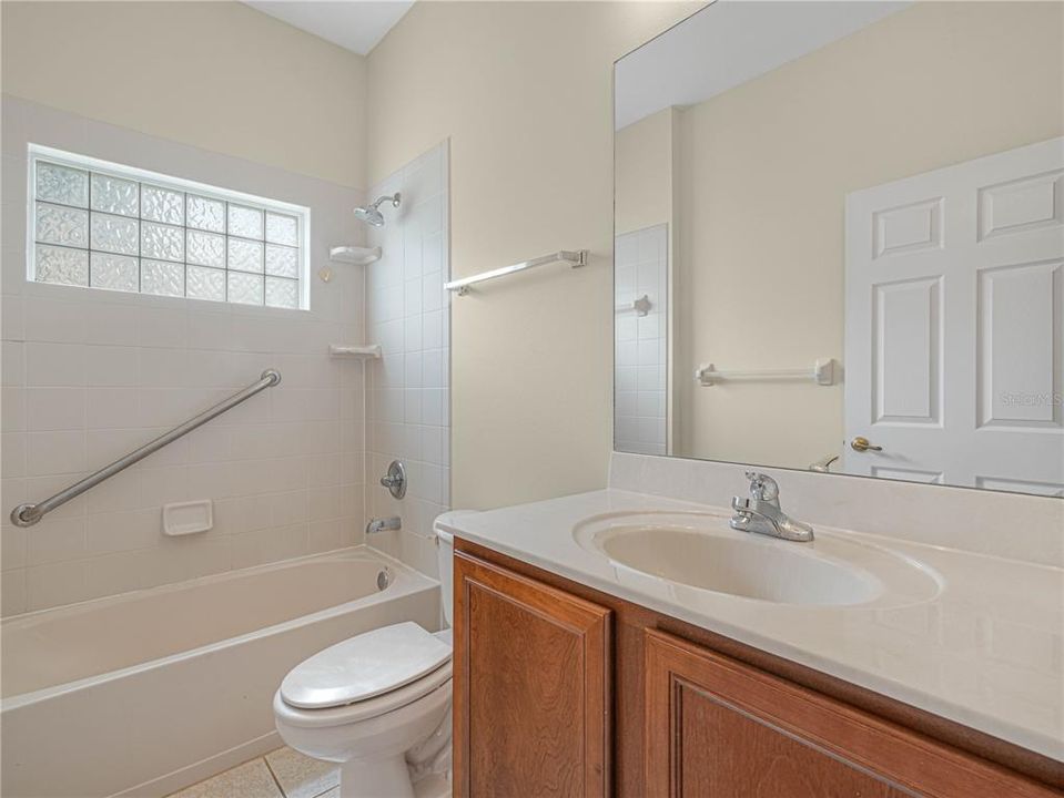 For Sale: $369,000 (3 beds, 2 baths, 1672 Square Feet)