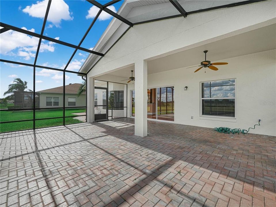 For Sale: $369,000 (3 beds, 2 baths, 1672 Square Feet)